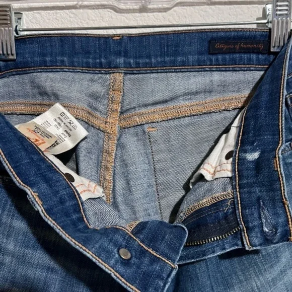Citizens of Humanity Medium Wash Whiskered Distressed Low Rise Boot Cut Jeans 25 - Picture 9 of 13